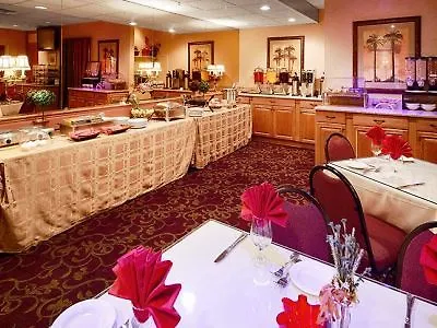 Best Western PLUS Morristown Inn 3*,